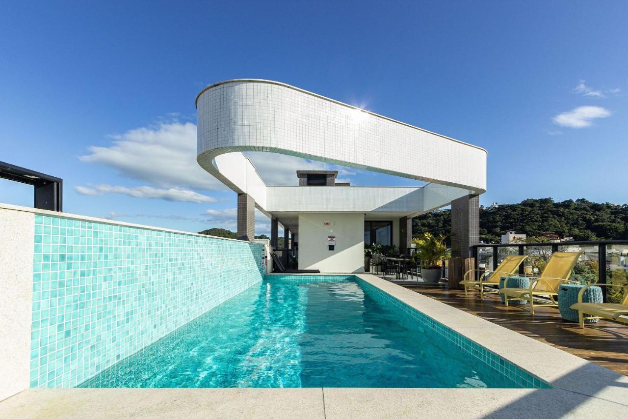 Aion Suites 303 - Lindo Apartamento Com Vista Para O Mar, A 60M Da Praia De Bombinhas, Com Piscina E Academia No Rooftop. Bagian luar foto